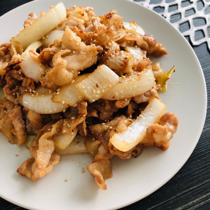 豚バラ切り落としと玉ねぎで定食屋さんの味